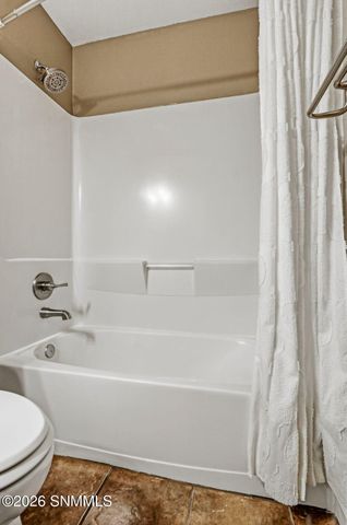 5722 Pecan Lane, Las Cruces, NM 88011