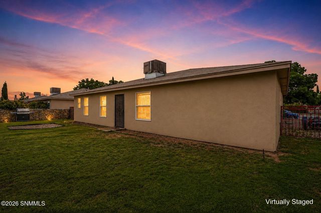 5722 Pecan Lane, Las Cruces, NM 88011