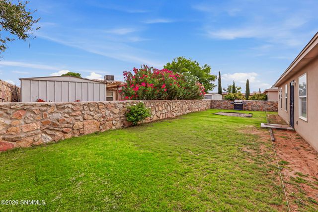 5722 Pecan Lane, Las Cruces, NM 88011