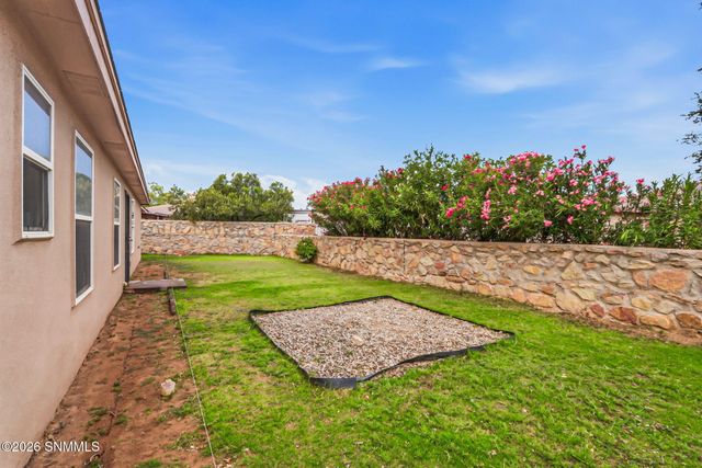 5722 Pecan Lane, Las Cruces, NM 88011