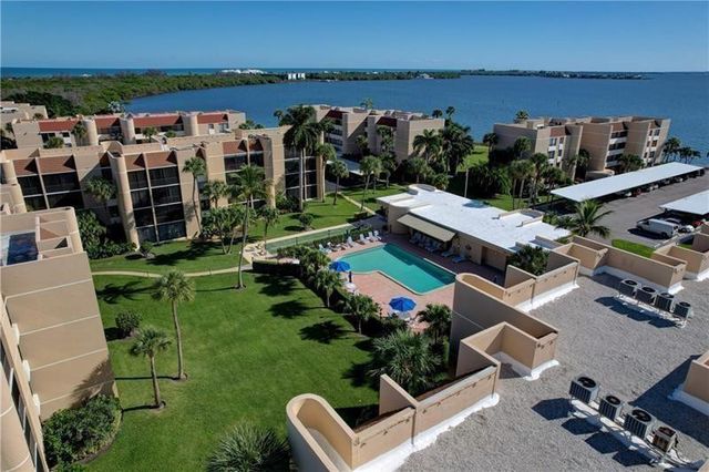 3442 NE Causeway Boulevard 401, Hutchinson Island, FL 34957