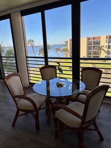 3442 NE Causeway Boulevard 401, Hutchinson Island, FL 34957