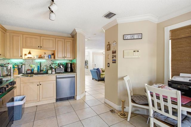 16405 SW 73rd Lane, Miami, FL 33193