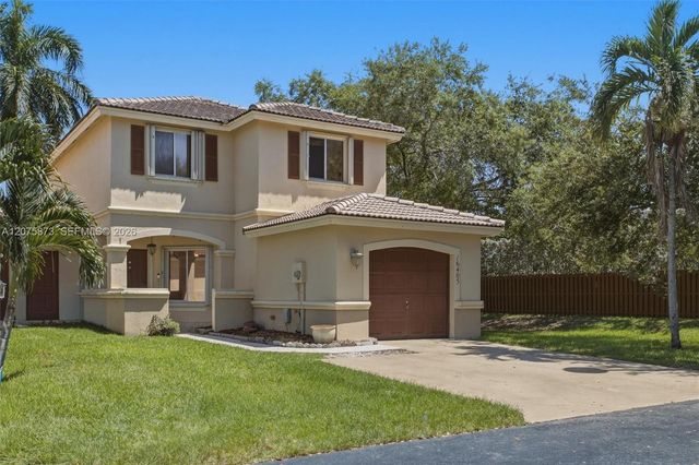 16405 SW 73rd Lane, Miami, FL 33193