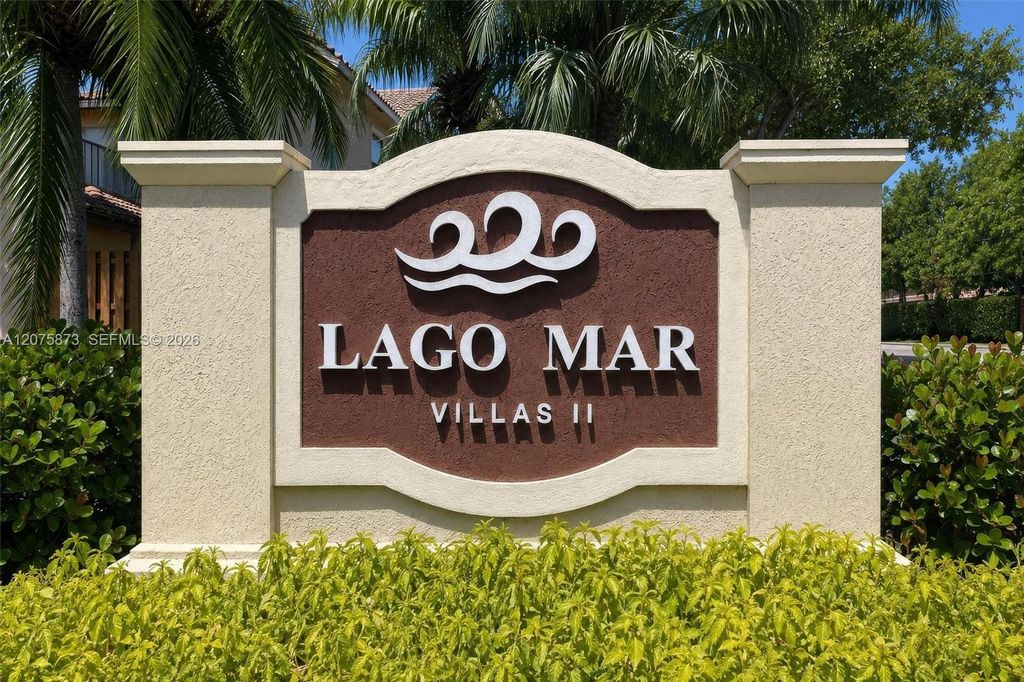 16405 SW 73rd Lane, Miami, FL 33193