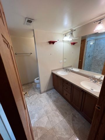 4051 N Kenmore Avenue GS, Chicago, IL 60613