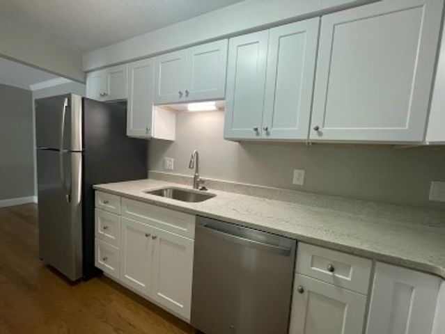 1371 Mendon Road 25, Woonsocket, RI 02895