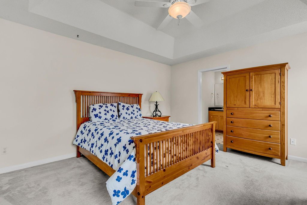 Image 18 of property listing at 112 Avoncliff Court, Summerville, SC 29483