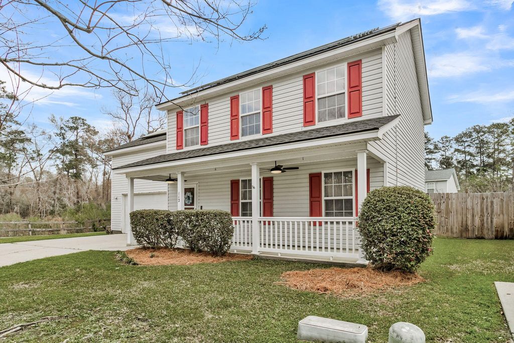 Image 2 of property listing at 112 Avoncliff Court, Summerville, SC 29483