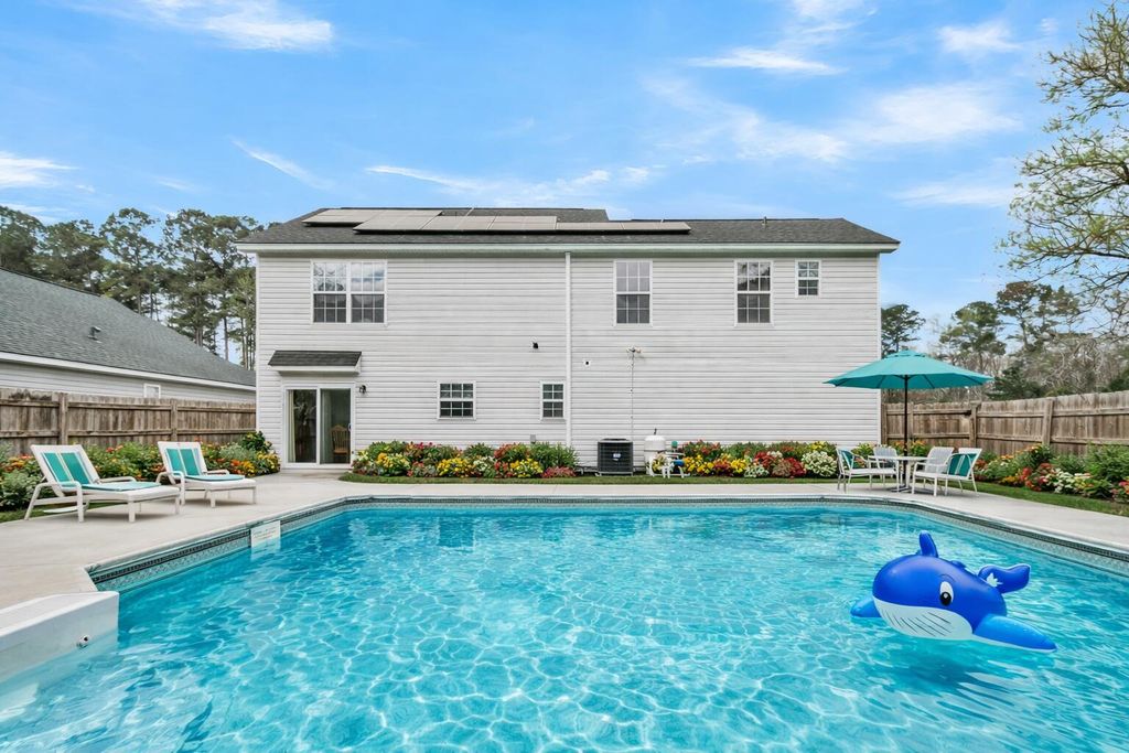 Image 25 of property listing at 112 Avoncliff Court, Summerville, SC 29483