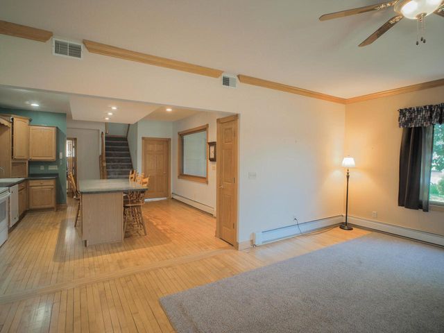 751 N Water STREET, Watertown, WI 53098