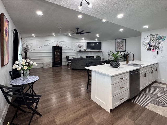 8625 WOODCREST DRIVE, Port Richey, FL 34668