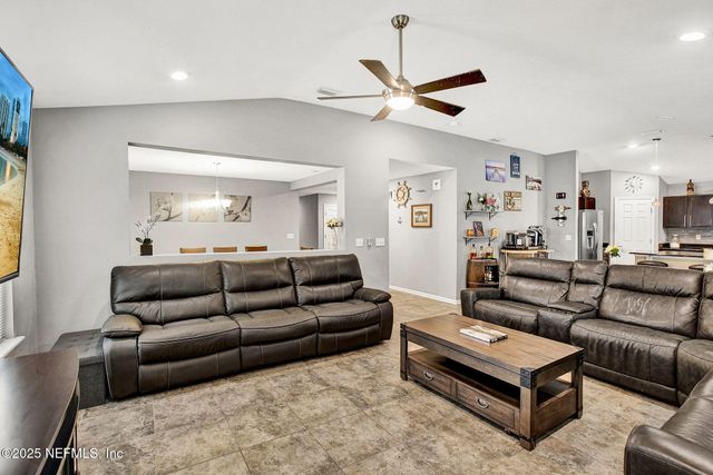 7310 STEVENTON Way, Jacksonville, FL 32244