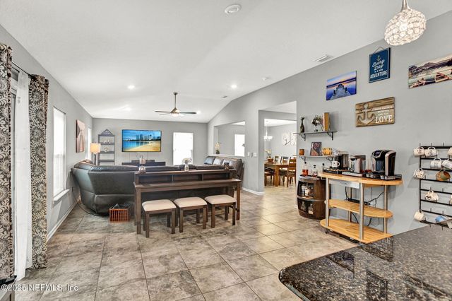 7310 STEVENTON Way, Jacksonville, FL 32244