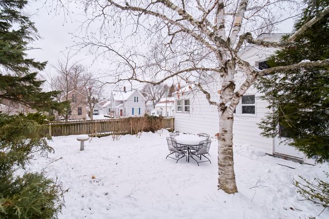 216 1st Avenue, Manistee, MI 49660