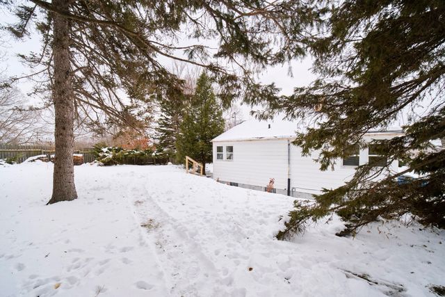 216 1st Avenue, Manistee, MI 49660