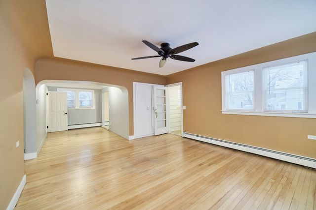 216 1st Avenue, Manistee, MI 49660