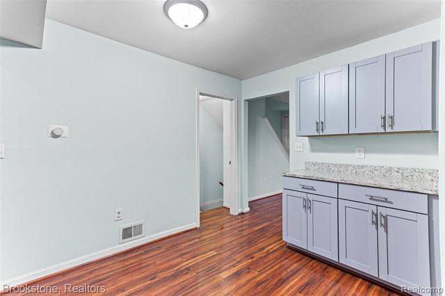 37643 Douglas Court, Sterling Heights, MI 48310