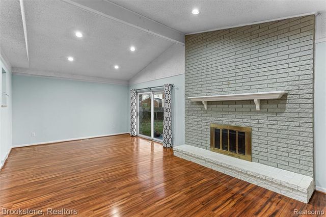 37643 Douglas Court, Sterling Heights, MI 48310