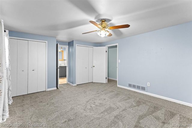 37643 Douglas Court, Sterling Heights, MI 48310