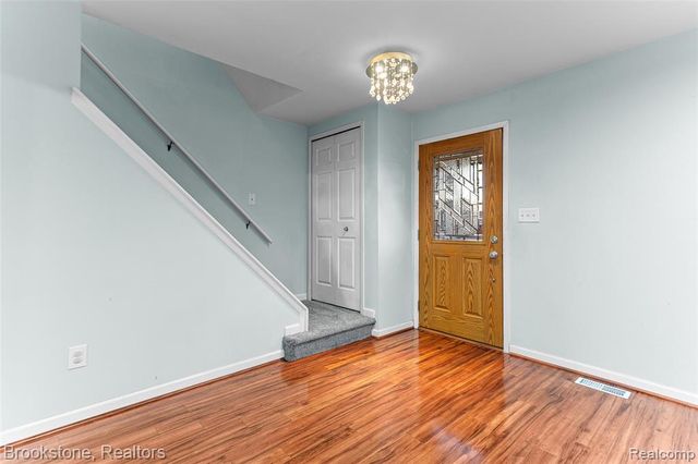 37643 Douglas Court, Sterling Heights, MI 48310