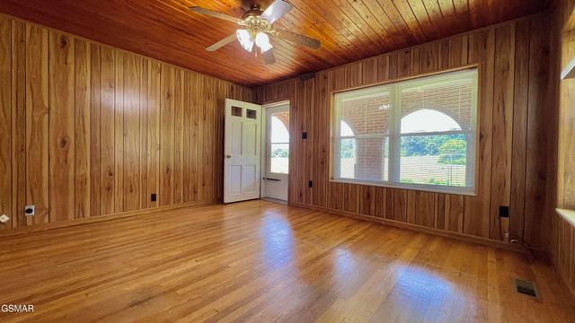 1575 Burnett Station Road, Seymour, TN 37865