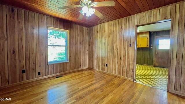 1575 Burnett Station Road, Seymour, TN 37865