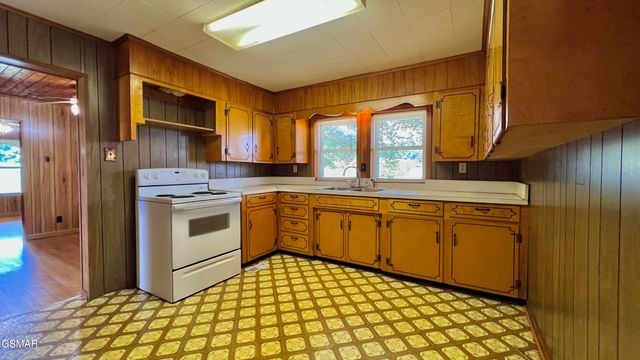 1575 Burnett Station Road, Seymour, TN 37865