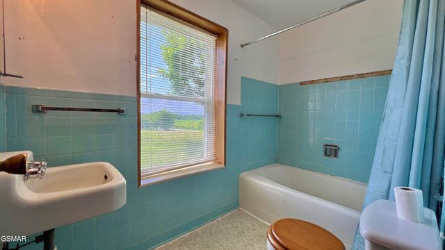 1575 Burnett Station Road, Seymour, TN 37865