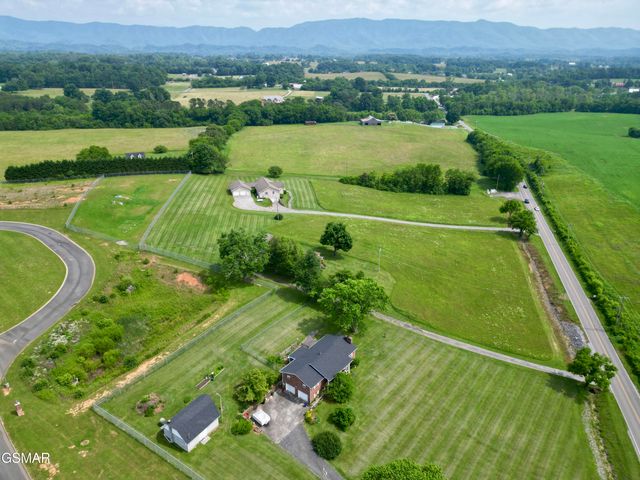 1575 Burnett Station Road, Seymour, TN 37865