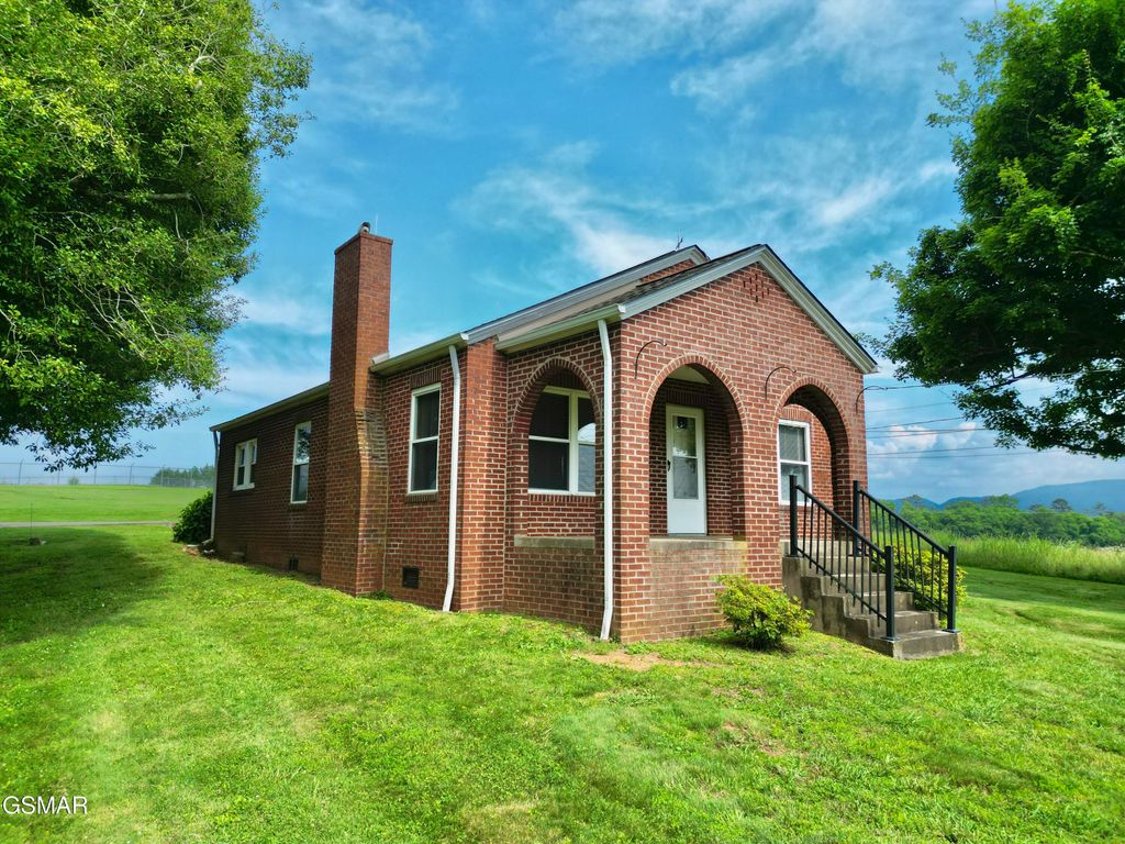 1575 Burnett Station Road, Seymour, TN 37865