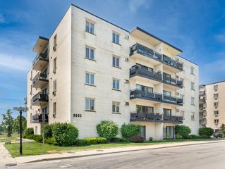 8005 W OConnor Drive 4E, River Grove, IL 60171