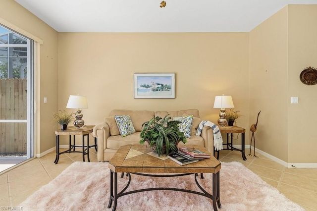 8381 Village Edge CIR # 3, Fort Myers, FL 33919