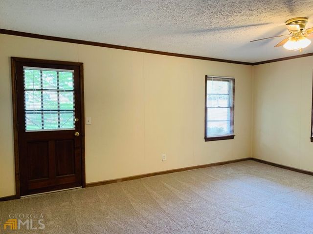 105 Sunrise Drive, Newnan, GA 30263