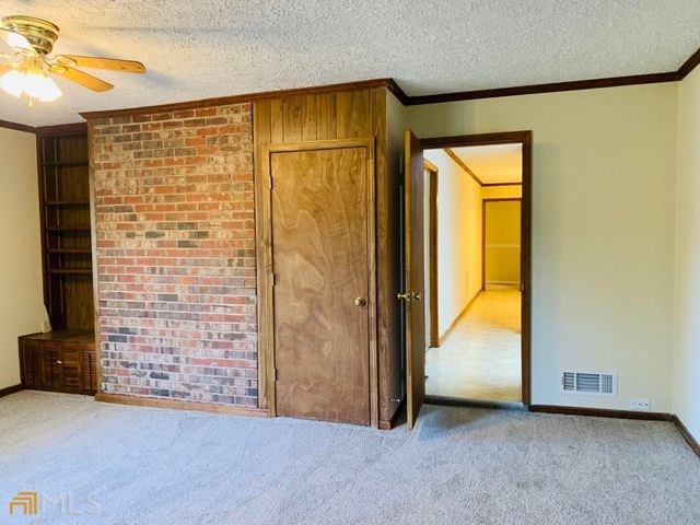 105 Sunrise Drive, Newnan, GA 30263