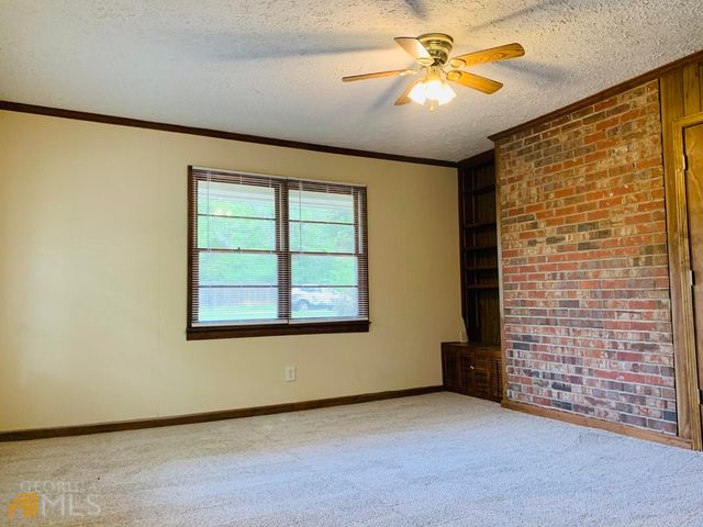 105 Sunrise Drive, Newnan, GA 30263