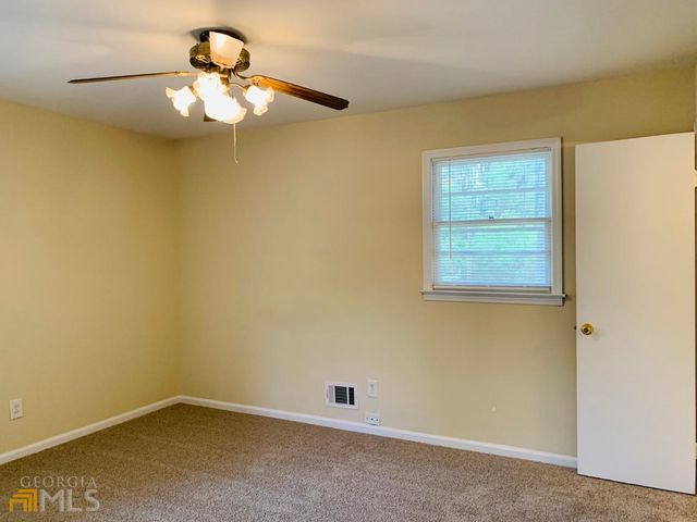 105 Sunrise Drive, Newnan, GA 30263