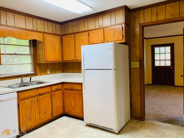 105 Sunrise Drive, Newnan, GA 30263