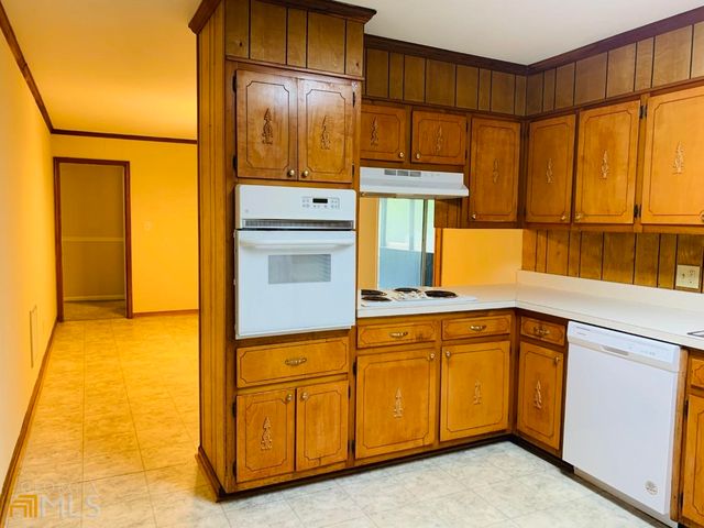 105 Sunrise Drive, Newnan, GA 30263