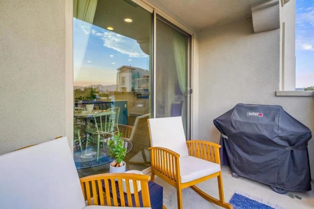 317 Brookside Way, Santee, CA 92071