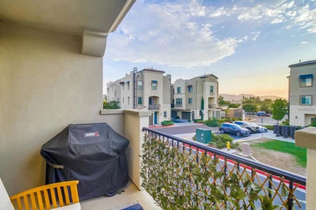 317 Brookside Way, Santee, CA 92071