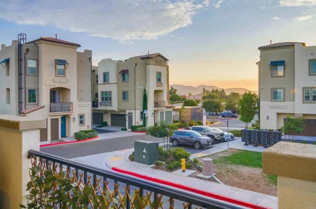 317 Brookside Way, Santee, CA 92071