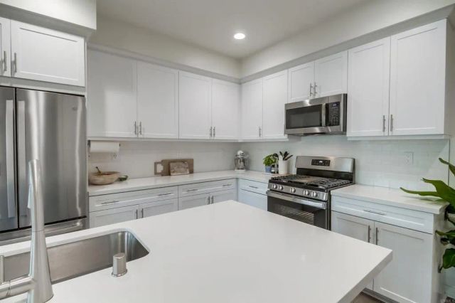 317 Brookside Way, Santee, CA 92071