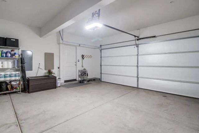 317 Brookside Way, Santee, CA 92071