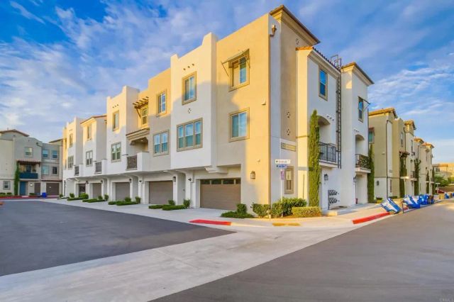 317 Brookside Way, Santee, CA 92071