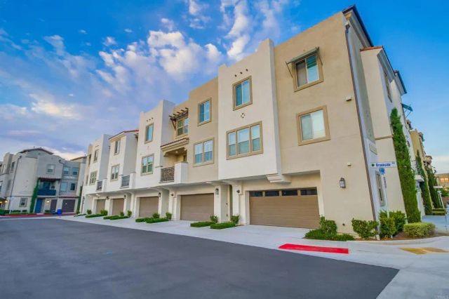 317 Brookside Way, Santee, CA 92071