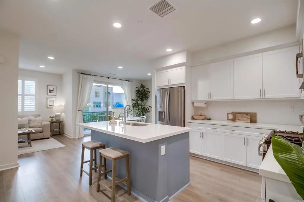 317 Brookside Way, Santee, CA 92071