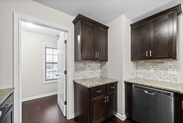 1128 Gentry Drive, Clarksville, TN 37043