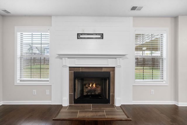 1128 Gentry Drive, Clarksville, TN 37043