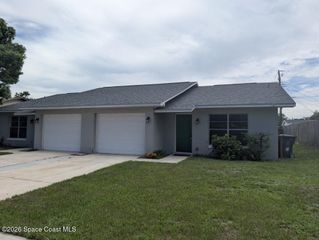 152 E Towne Place, Titusville, FL 32796